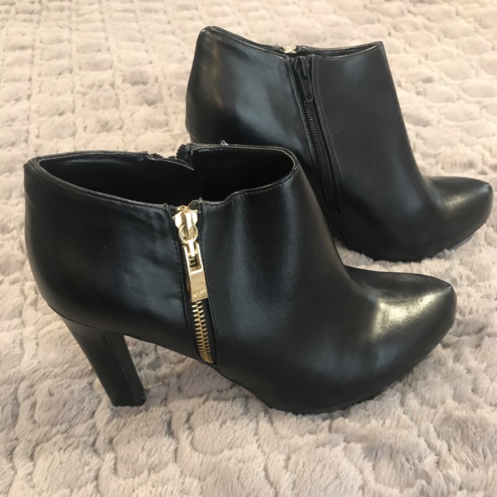 Black Marc Fisher Ankle Boots